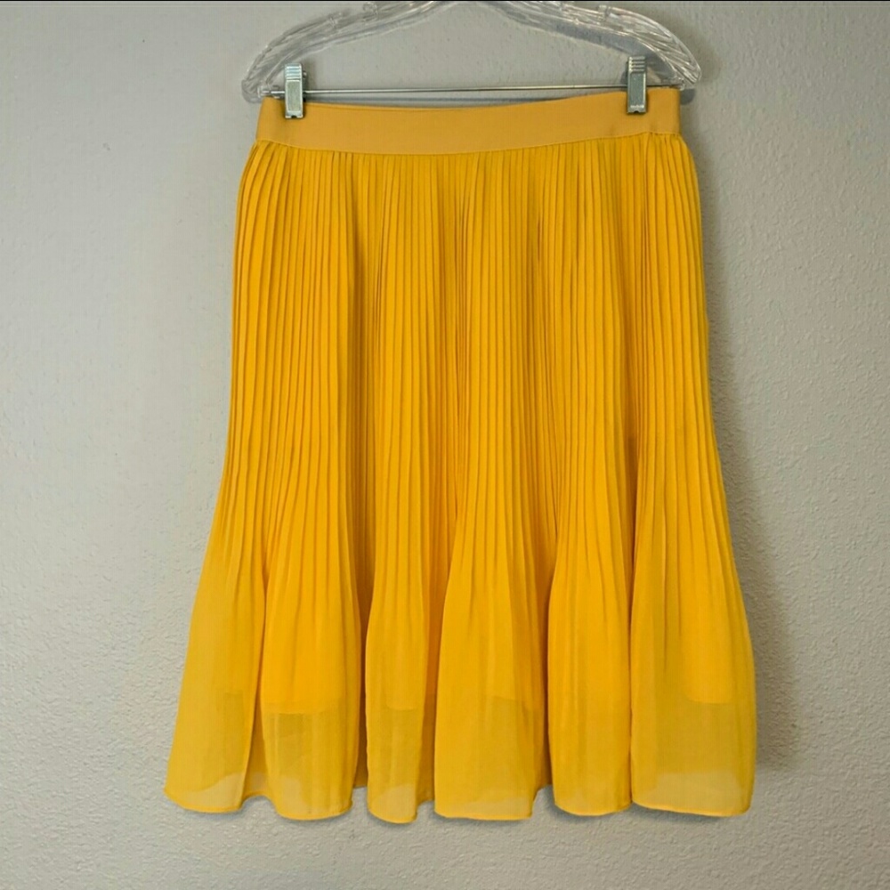A New Day Pleated Yellow Skirt